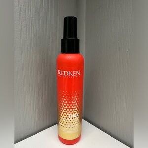 Redken Frizz Dismiss Smooth Force Lightweight Smoothing Lotion Spray